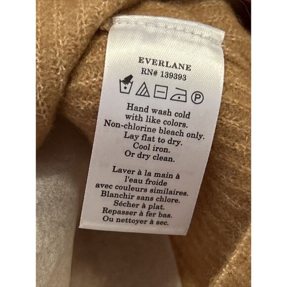 Everlane Womens M The Cozy Stretch Tank Cropped Wool Blend Fuzzy Knit Camel NWT - Picture 8 of 9